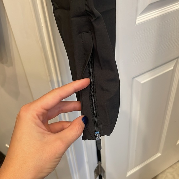 NWOT Gymshark men’s joggers!!! - Picture 3 of 3